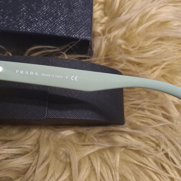 ❤NEW! PRADA TWO TONE GREEN FRAMES - Picture 8 of 11